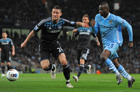 占据主导地 占据主导地